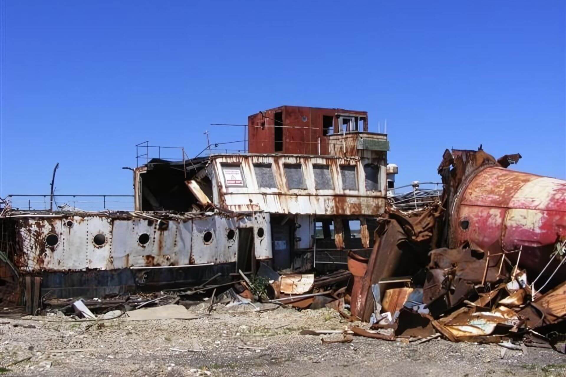 Marine Demolition | Featured image for the Marine Demolition Page of Gumdale Demolition.